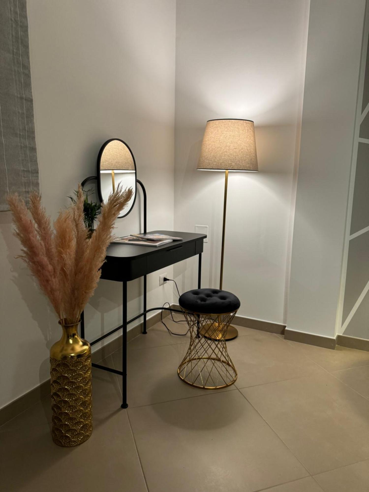 Samare Rooms & Apartments Bisceglie Esterno foto