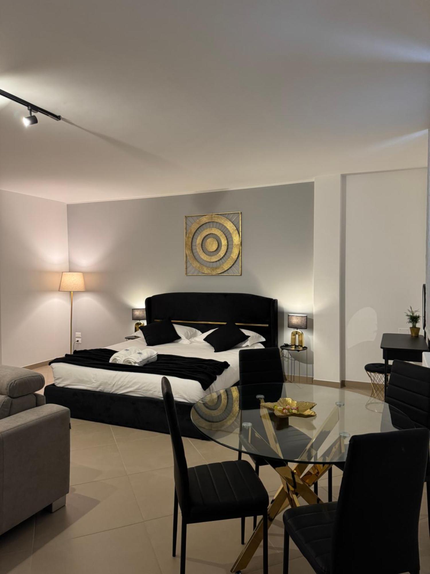 Samare Rooms & Apartments Bisceglie Esterno foto