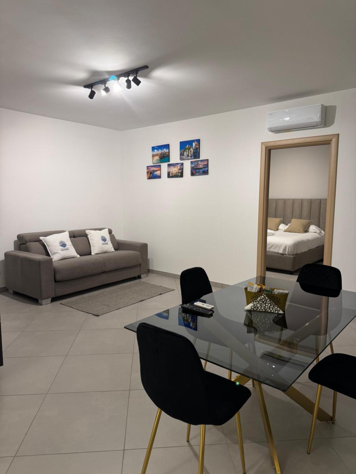 Samare Rooms & Apartments Bisceglie Esterno foto