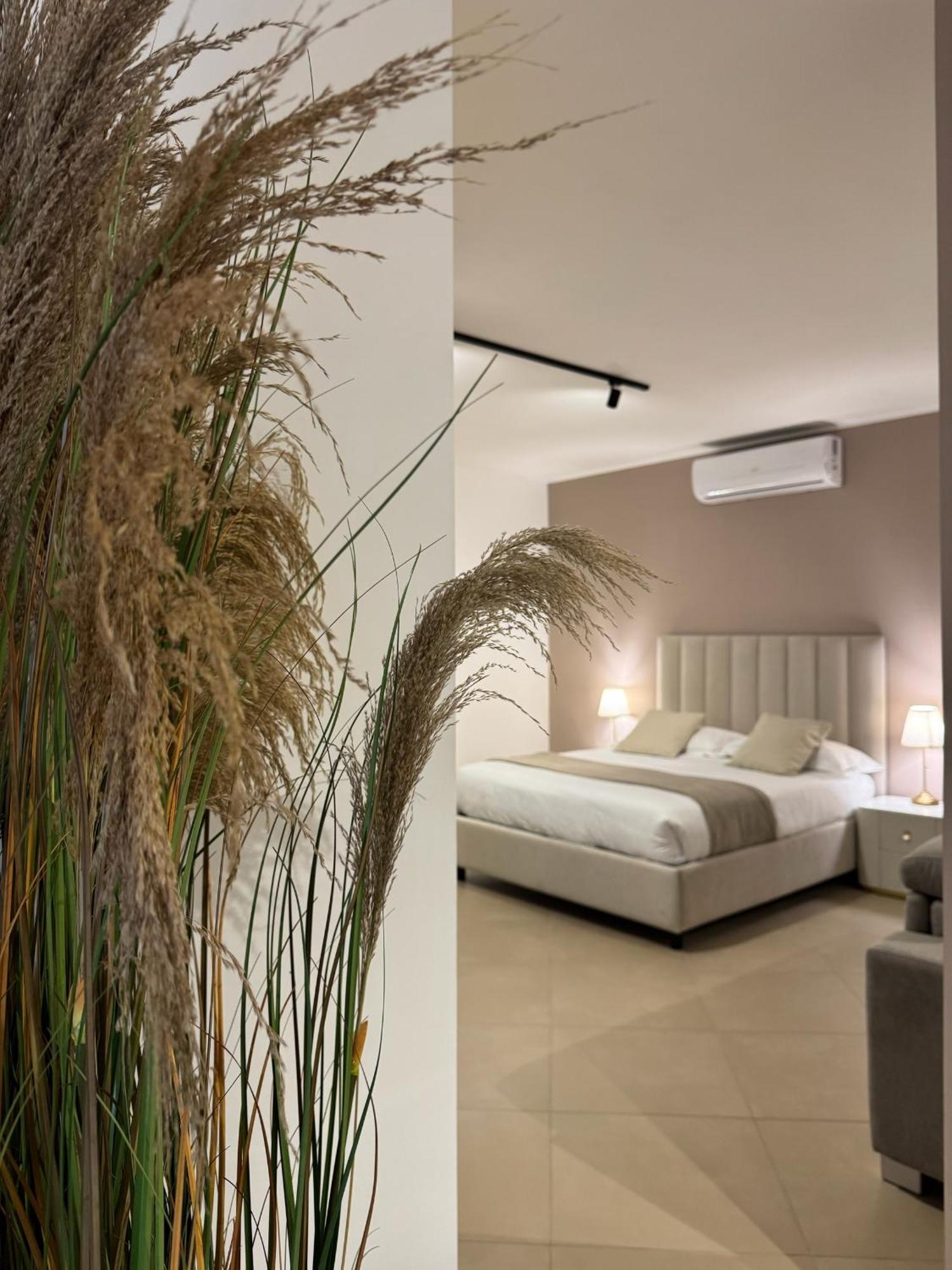 Samare Rooms & Apartments Bisceglie Esterno foto