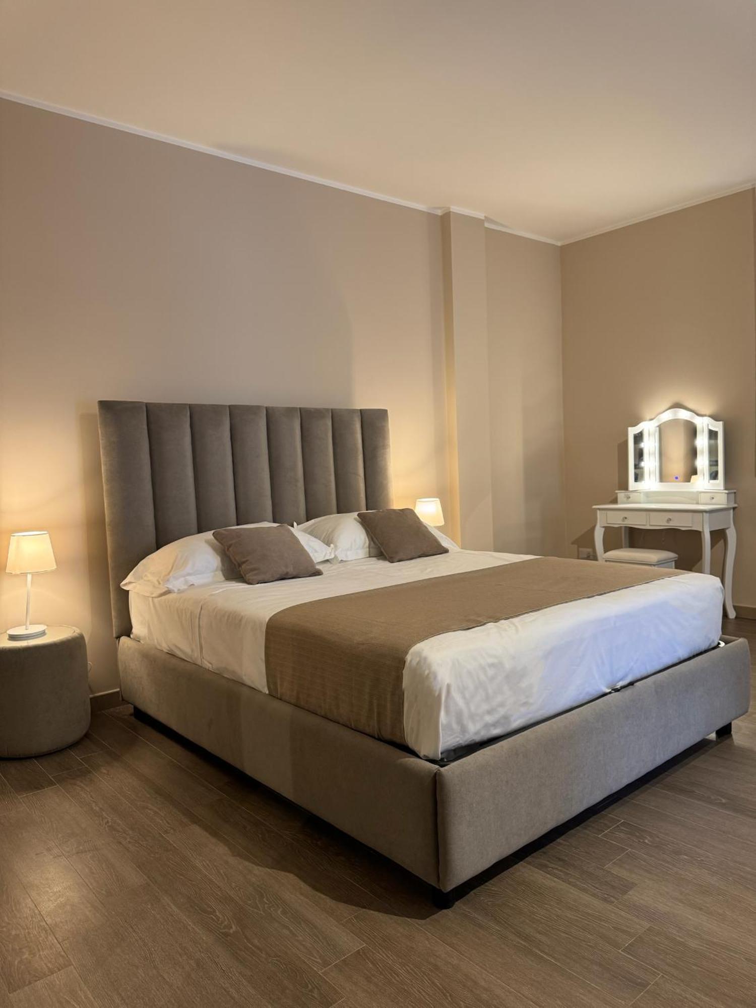 Samare Rooms & Apartments Bisceglie Esterno foto